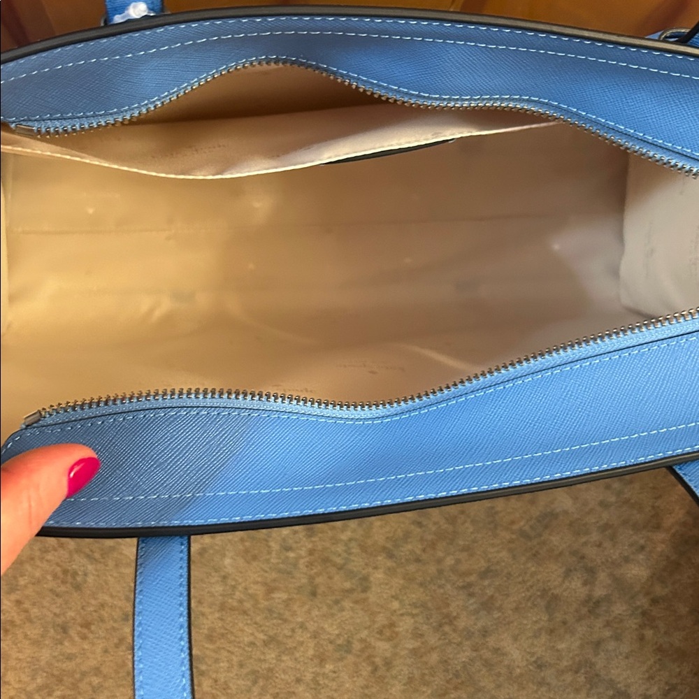 Kate Spade Kenzie Limited Tote - Picture 4 of 7